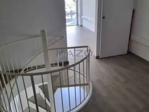Prime Ground-Floor Shop/Office in Central Agia Zoni Area - 6