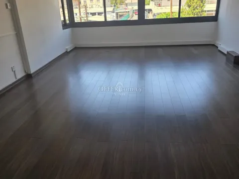 SPACIOUS OFFICE FOR RENT  LOCATED  IN KATHOLIKI CITY CENTER AREA - 4