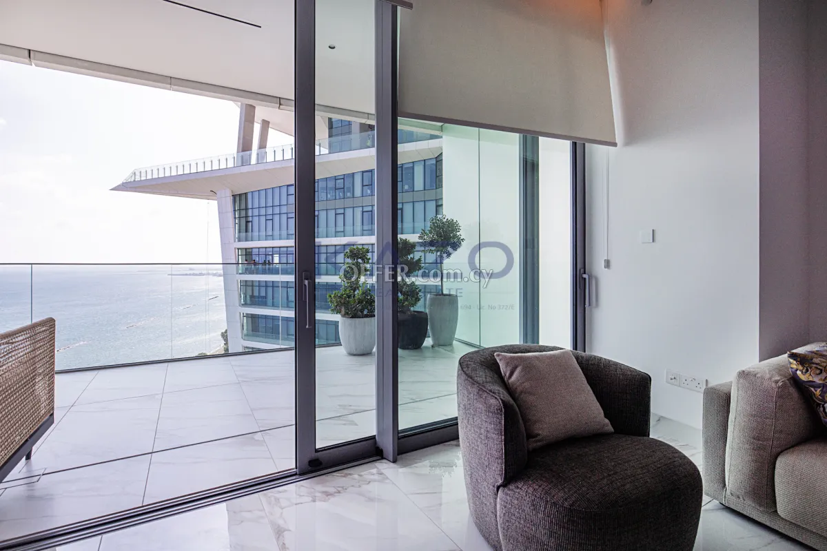 Seafront 2-Bed Apartment in Neapolis with Panoramic Views - 5