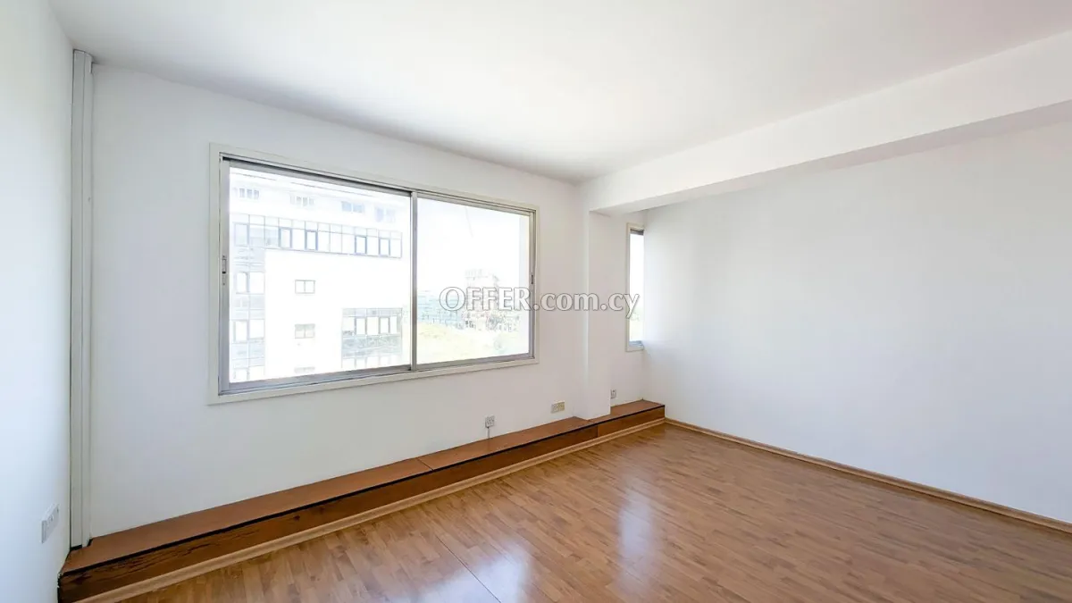 Office space in Trypiotis Nicosia - 2