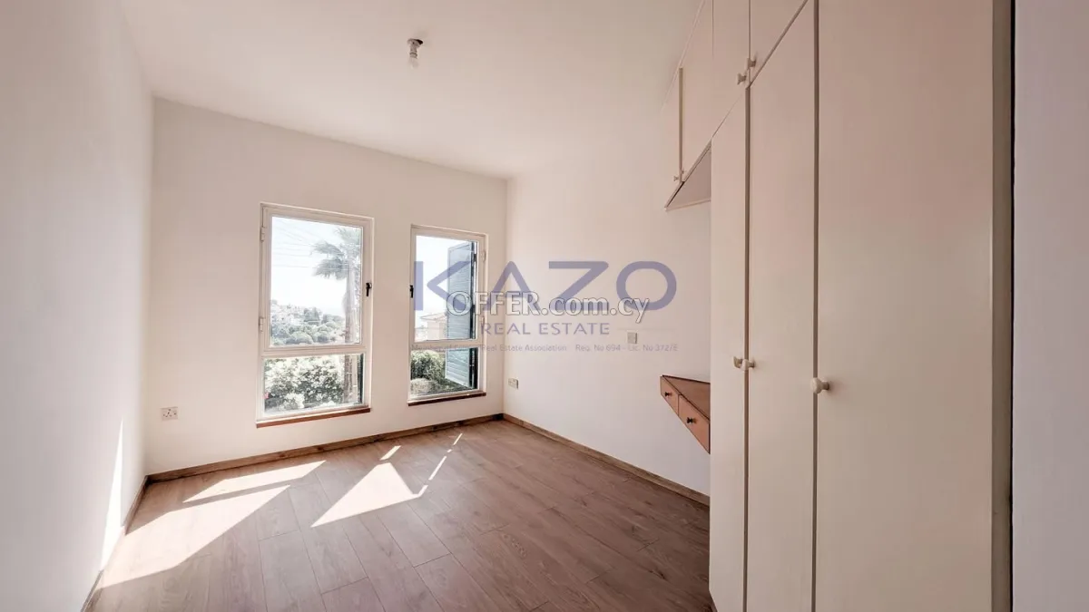Two Storey Semi Detached House in Chloraka, Paphos - 5