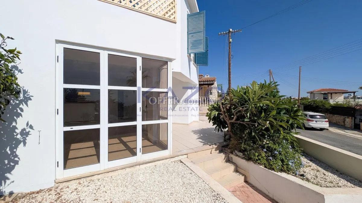 Two Storey Semi Detached House in Chloraka, Paphos - 3