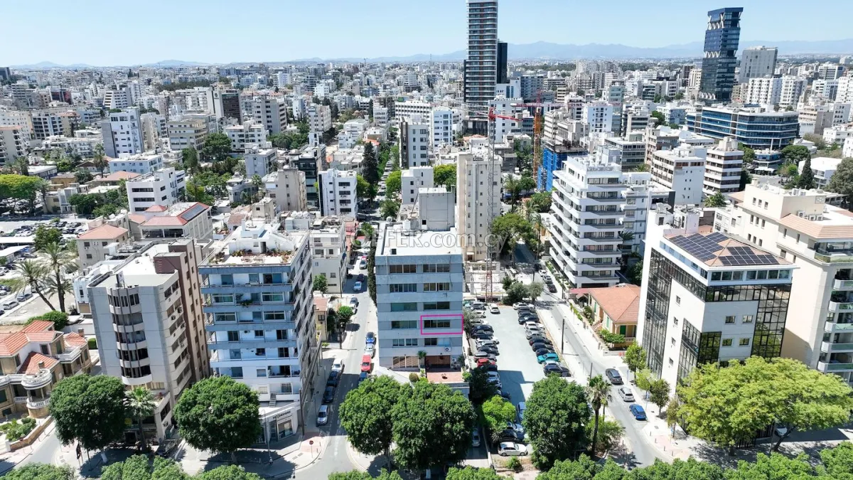 Office space in Trypiotis Nicosia - 1