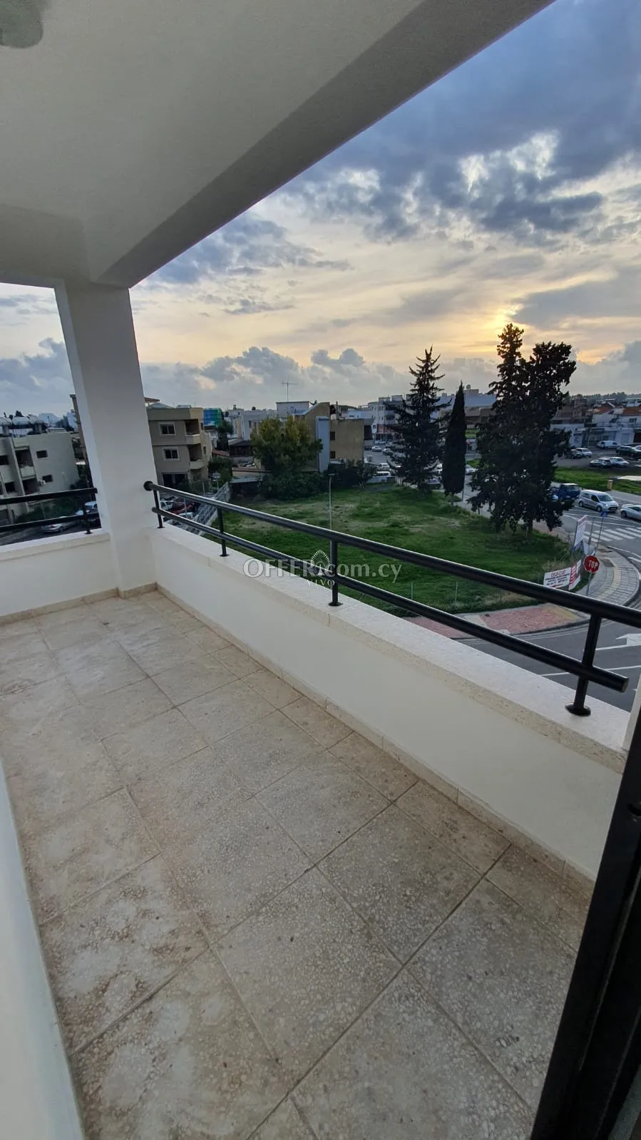 TWO BEDROOM PENTHOUSE IN APOSTOLOS VARNAVAS. LIMASSOL - 1