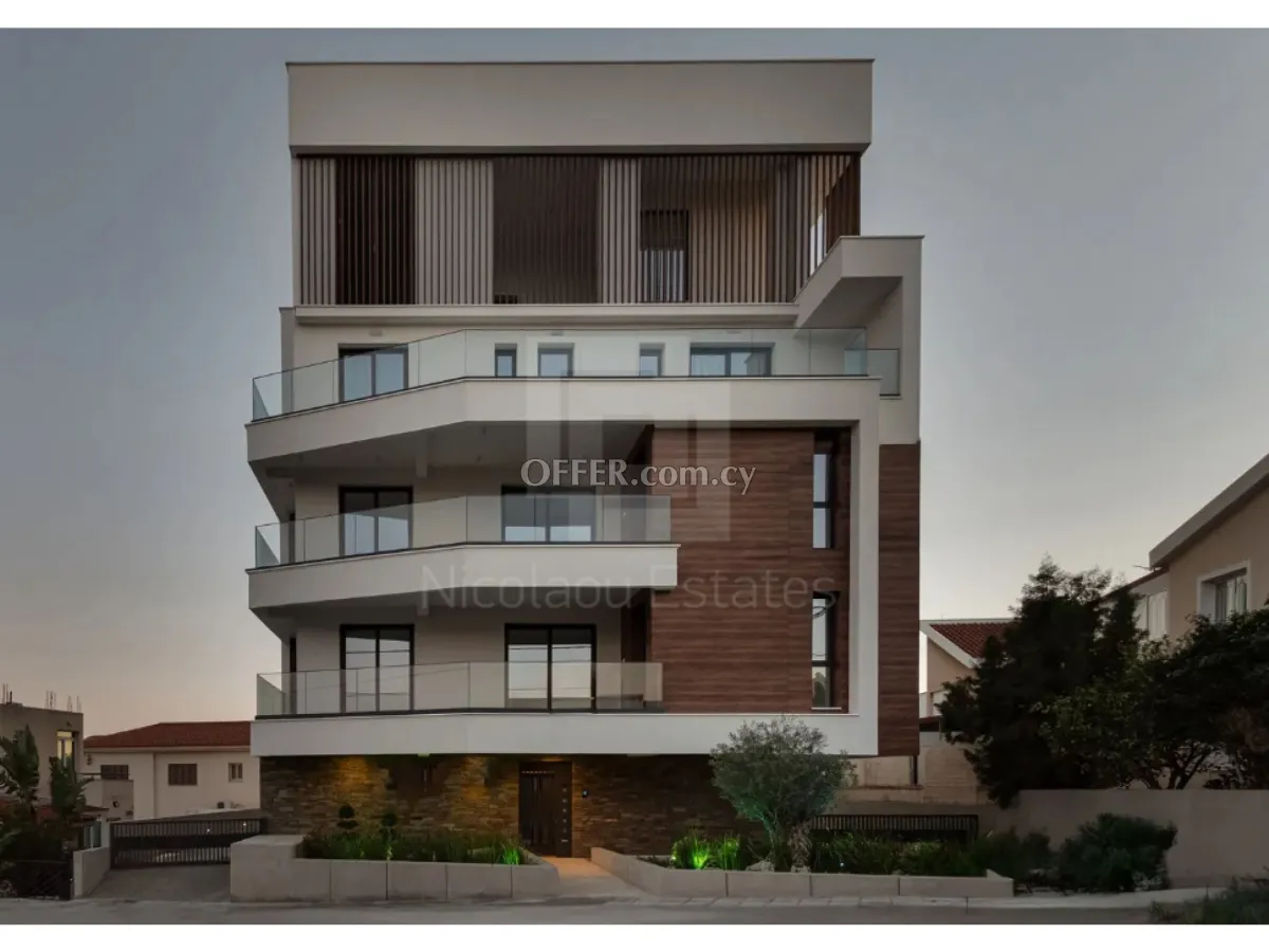 Brand new high specification two bedroom apartment in excellent location - 1