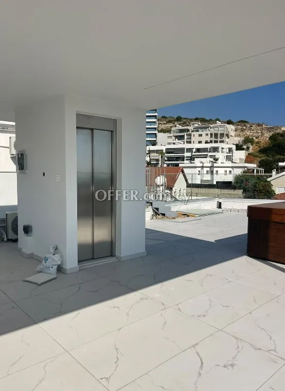 House (Detached) in Agia Fyla, Limassol for Sale - 10