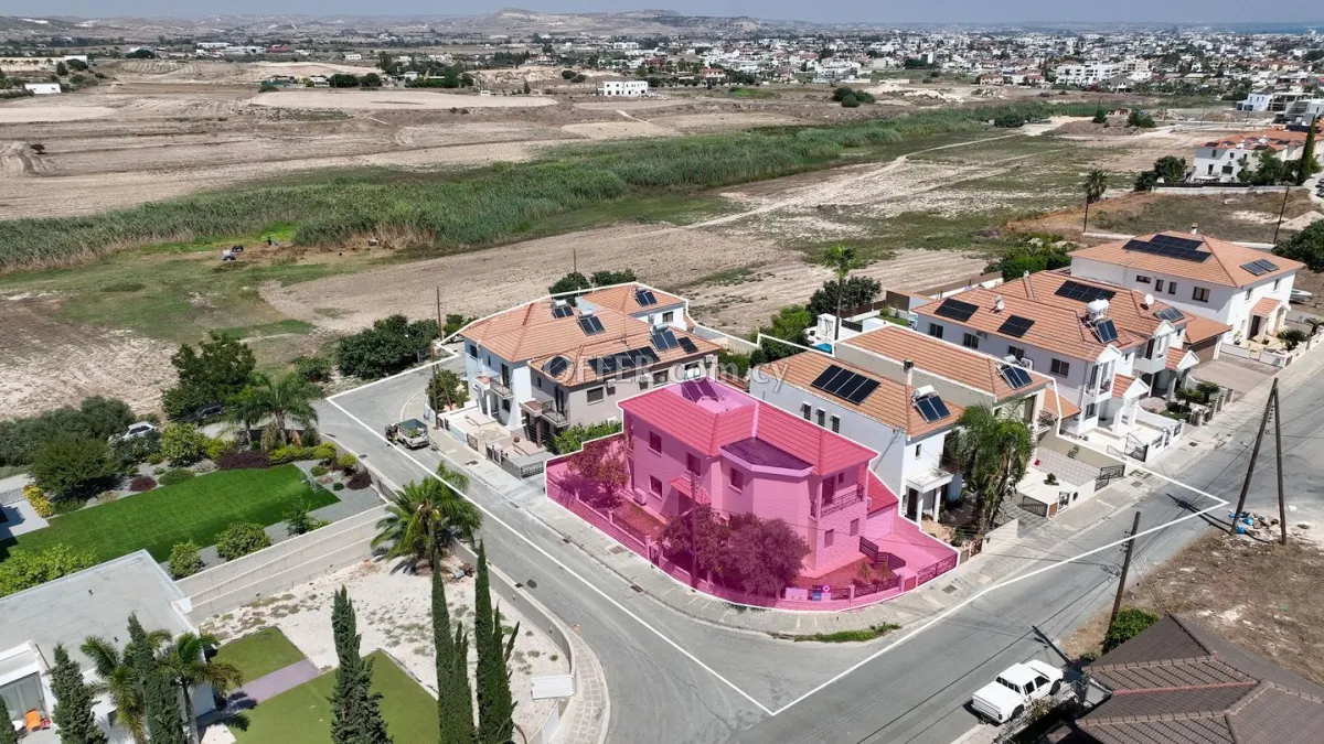 Four Bedroom House in Aradippou Larnaca - 10