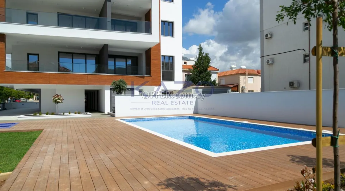 Modern 2-Bed Apartment with Pool, Germasoyeia Tourist Area - 12