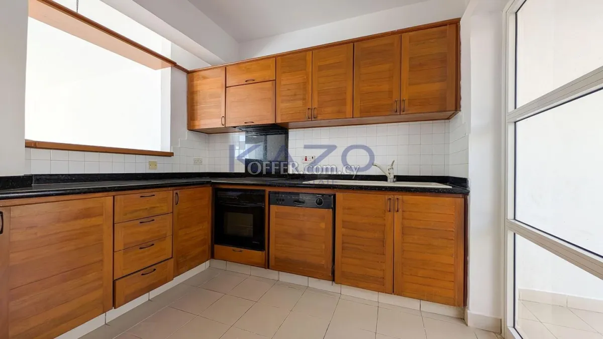 Two Storey Semi Detached House in Chloraka, Paphos - 12