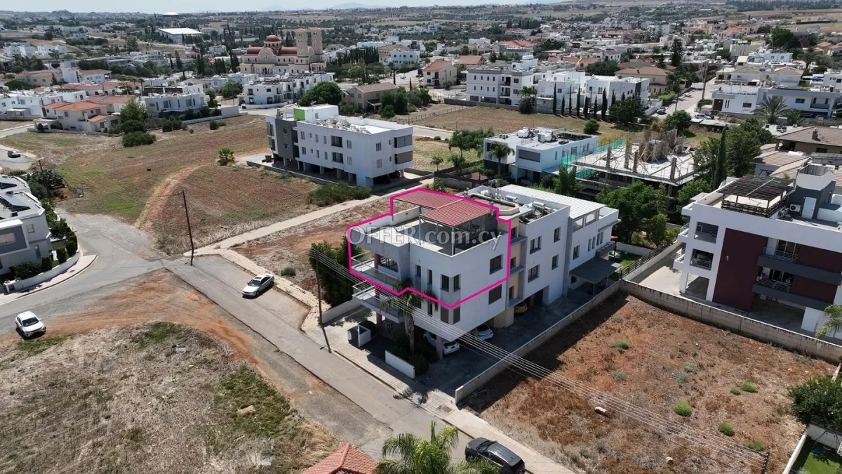 Two Bedroom Apartment with Roof Garden in Lakatamia Nicosia - 8