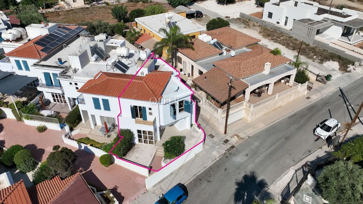 Two Storey Semi Detached House in Chloraka Paphos - 8