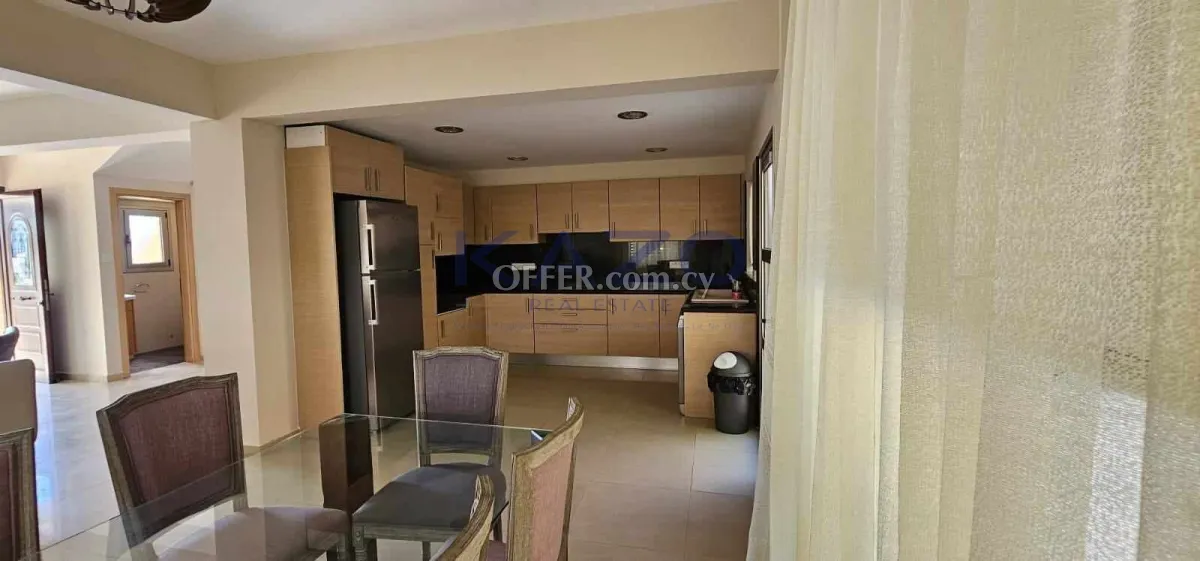Furnished 3-Bed Semi-Detached House in Agia Fyla - 10