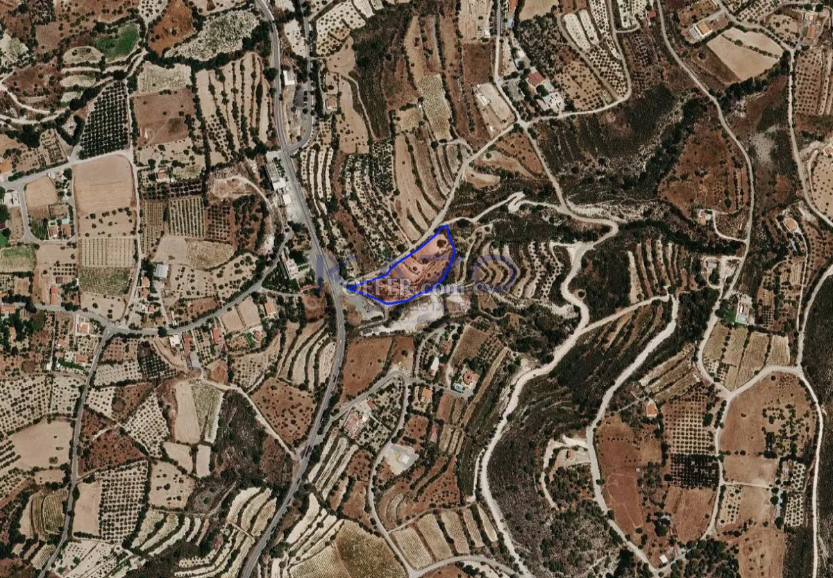 Large Residential Land in Doros (7239 m2) - 2