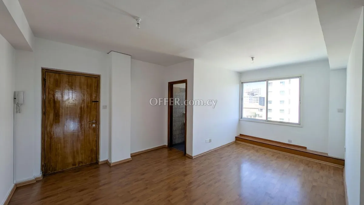 Office space in Trypiotis Nicosia - 7
