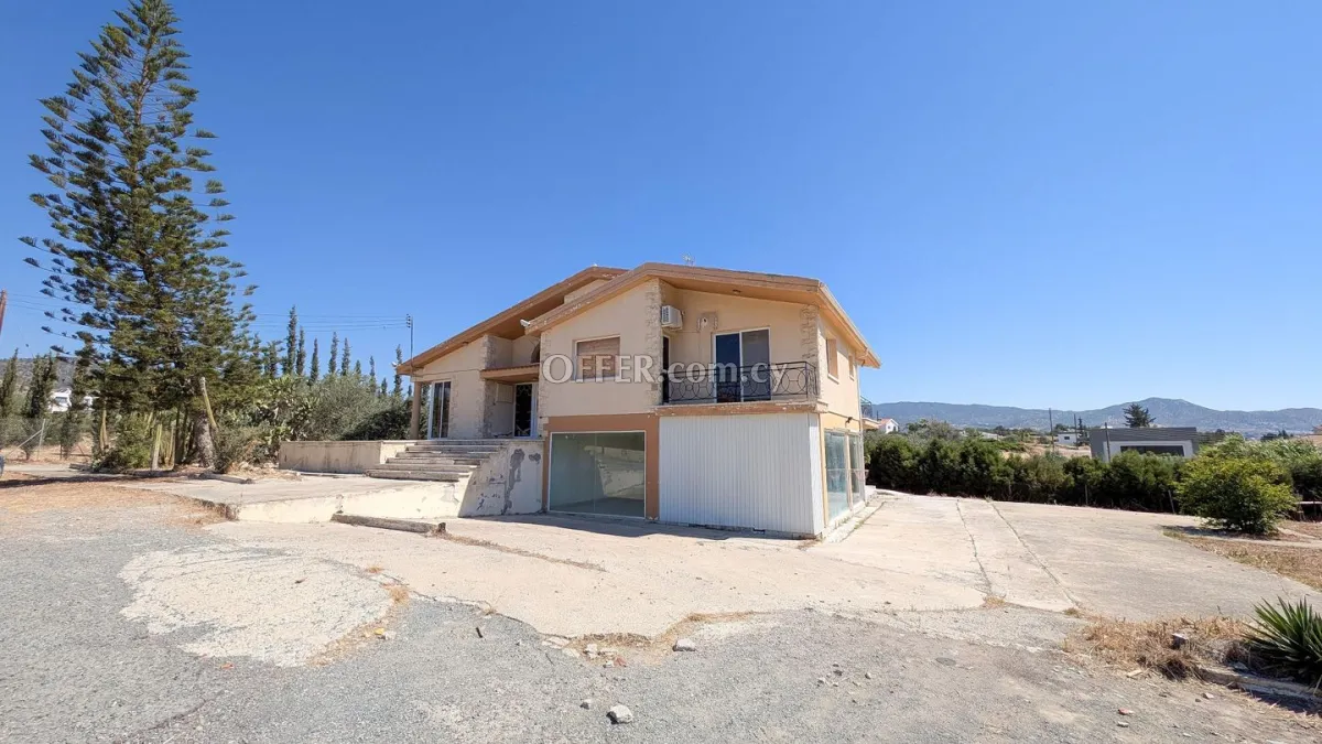 Three Bedroom House in Parekklisia Limassol - 6