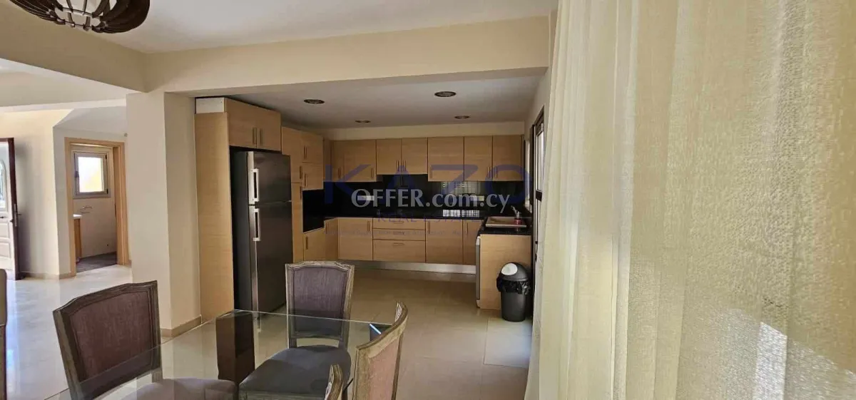 Furnished 3-Bed Semi-Detached House in Agia Fyla - 8
