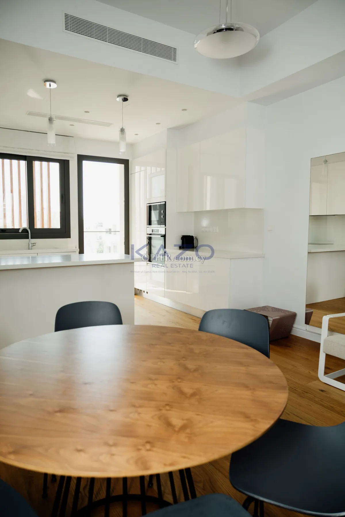 Modern 2-Bed Apartment with Pool, Germasoyeia Tourist Area - 8