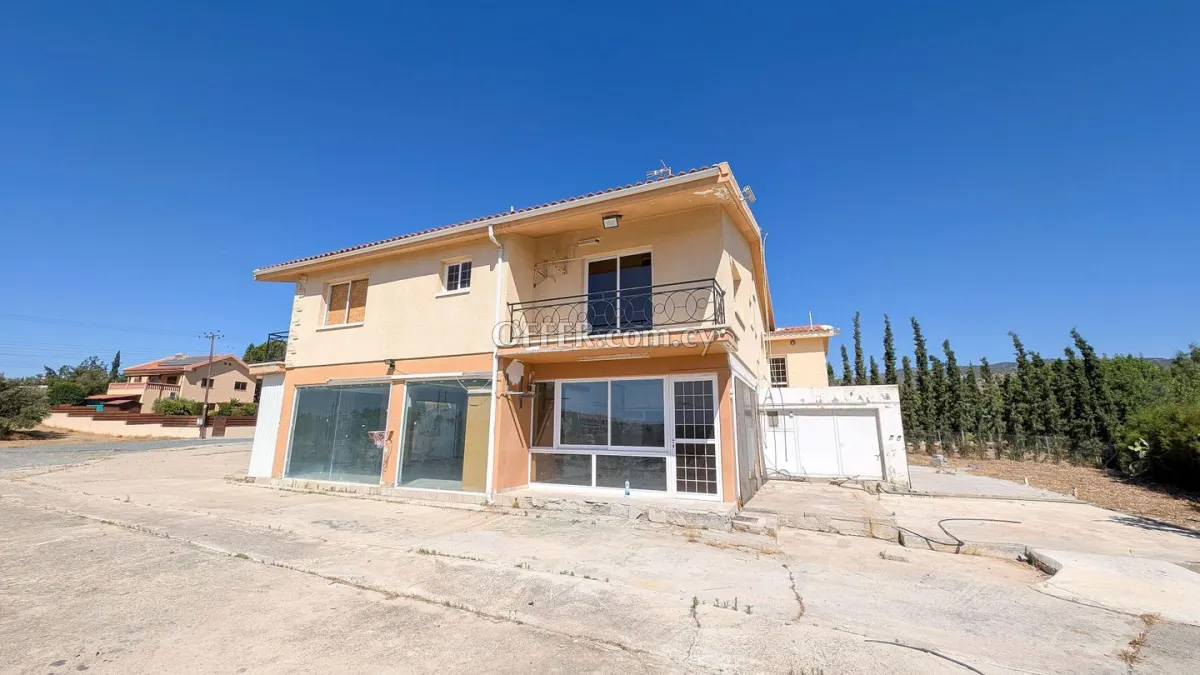 Three Bedroom House in Parekklisia Limassol - 5