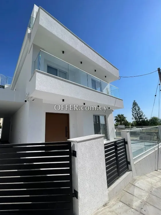 House (Detached) in Agia Fyla, Limassol for Sale - 5