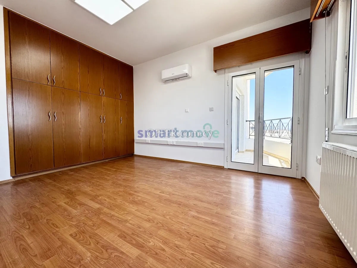 185m2 Modern Fully Renovated Office in Prime Location - 6