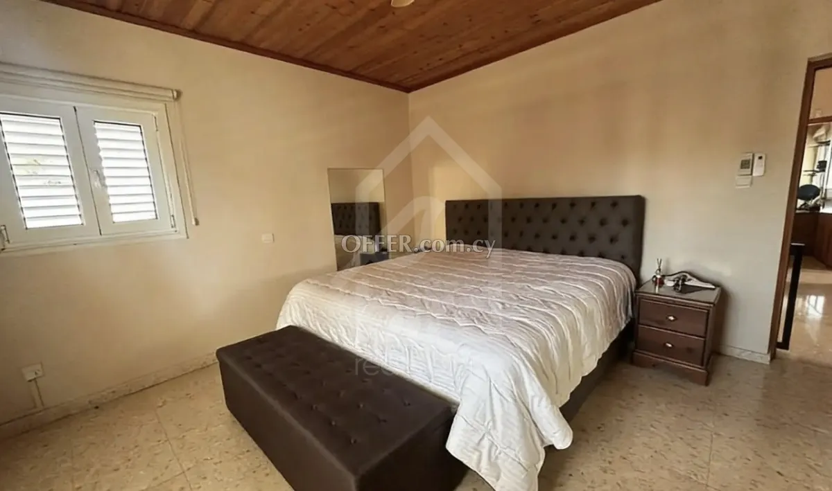 5 Bed Detached House for Sale in Palaiometocho, Nicosia - 4