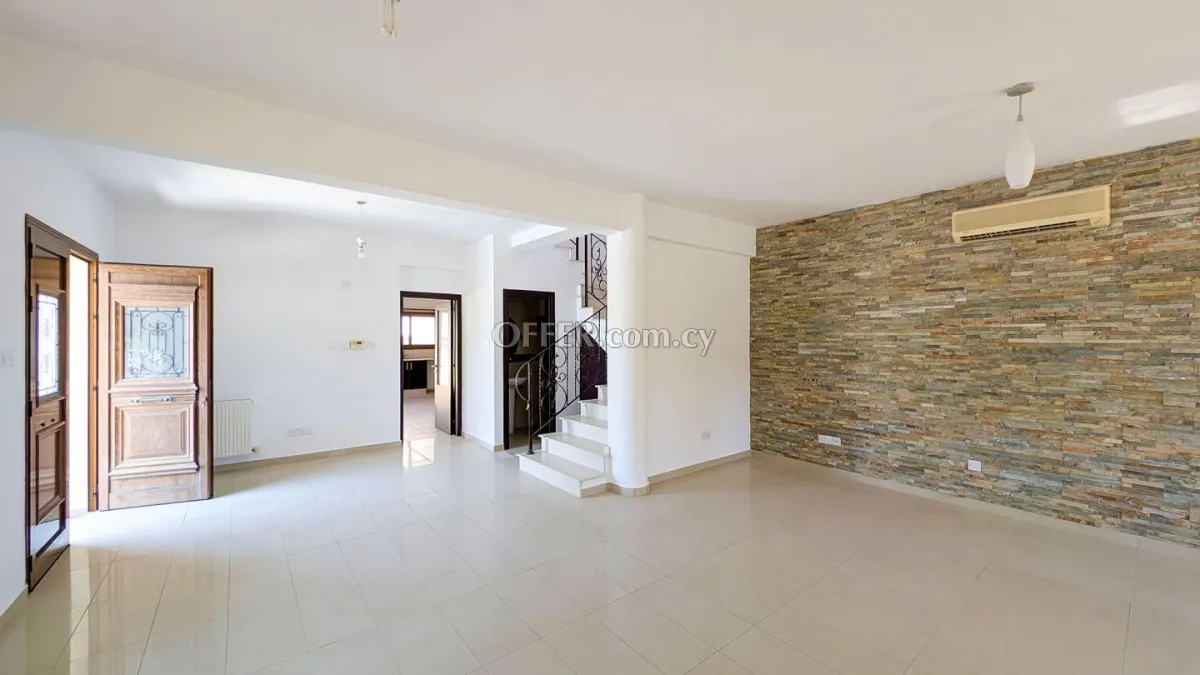 Four Bedroom House in Aradippou Larnaca - 4
