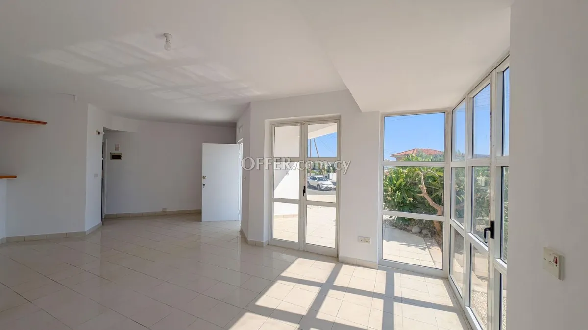 Two Storey Semi Detached House in Chloraka Paphos - 4