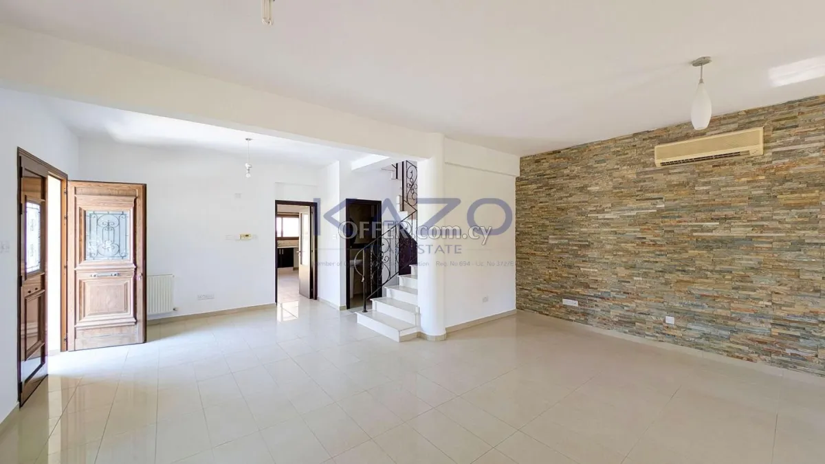 Four-Bedroom House in Aradippou, Larnaca - 7