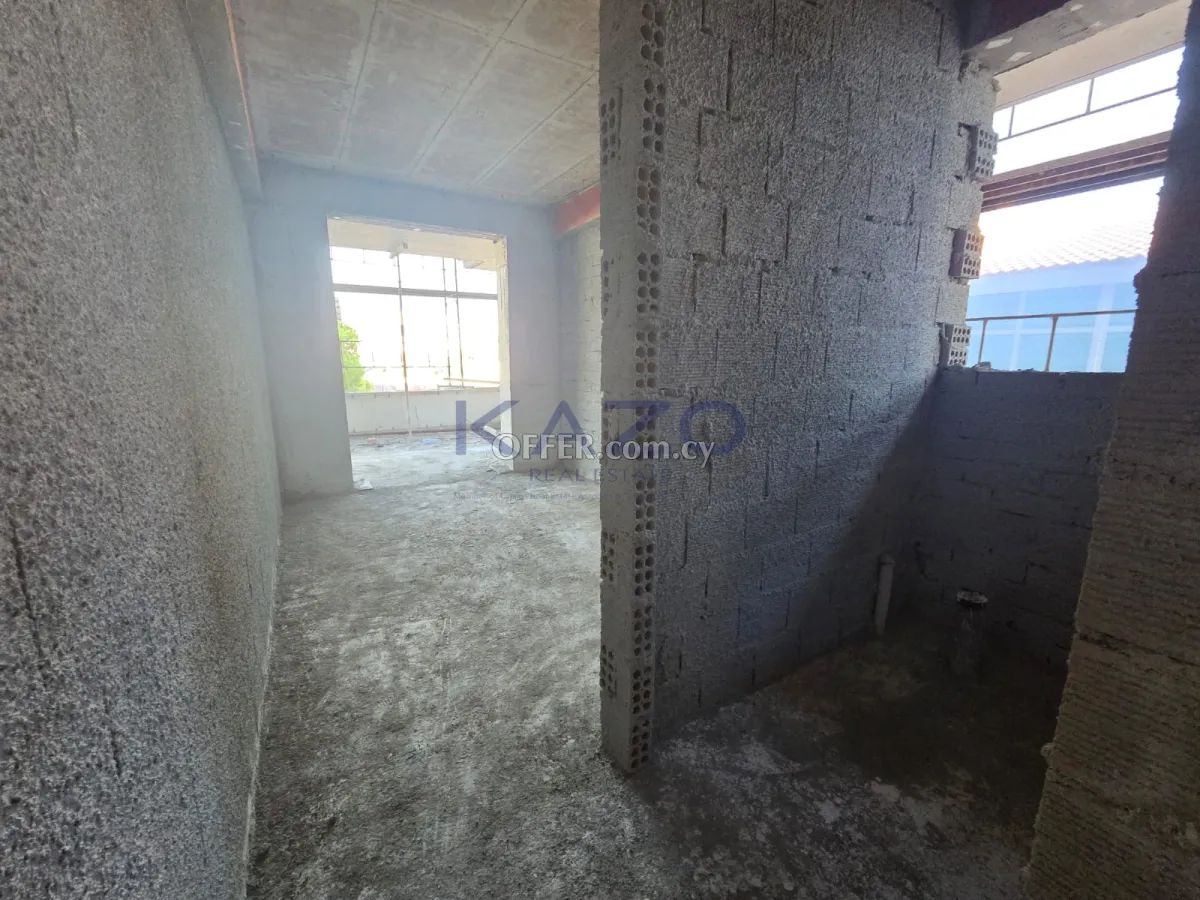 Spacious Two Bedroom Apartment at Petrou & Pavlou - 7