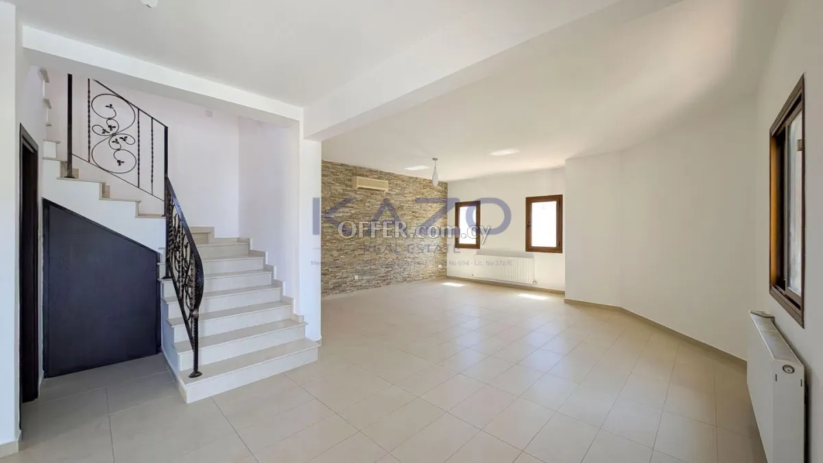 Four-Bedroom House in Aradippou, Larnaca - 6