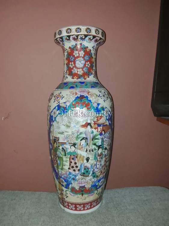 Chinese Vase porcelain 1986 - 5