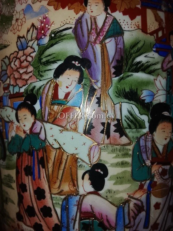 Chinese Vase porcelain 1986 - 4