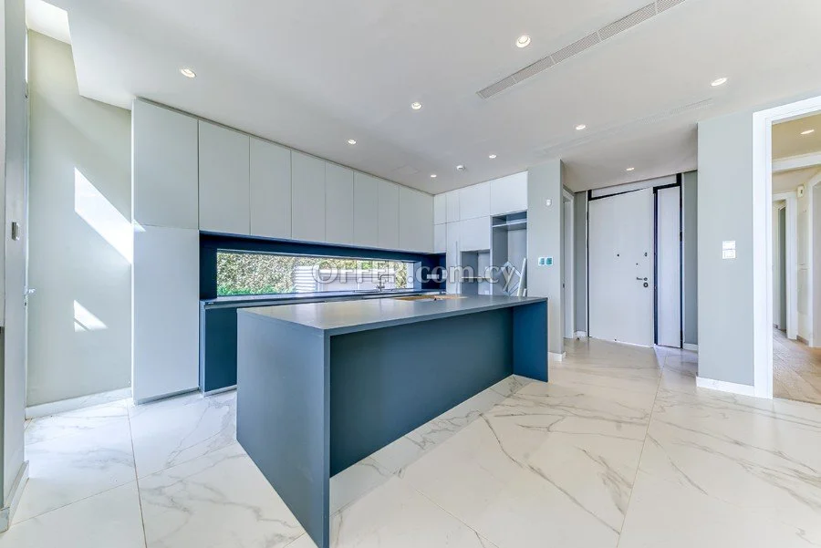 Luxury 5-Bedroom Seafront Villa in Coral Bay, Paphos - 2