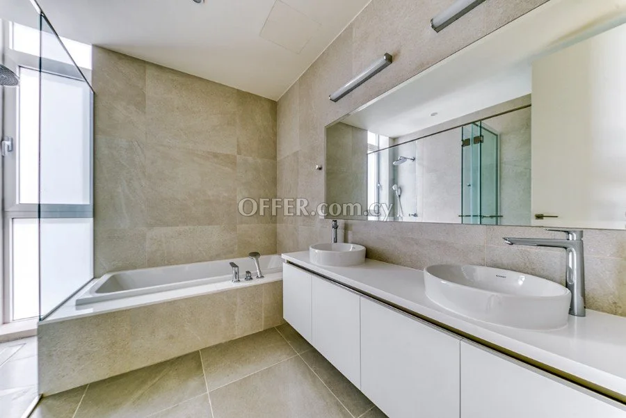 Luxury 5-Bedroom Seafront Villa in Coral Bay, Paphos - 7