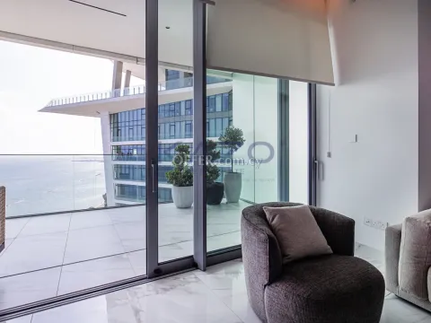 Seafront 2-Bed Apartment in Neapolis with Panoramic Views - 5