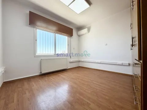 185m2 Modern Fully Renovated Office in Prime Location - 3