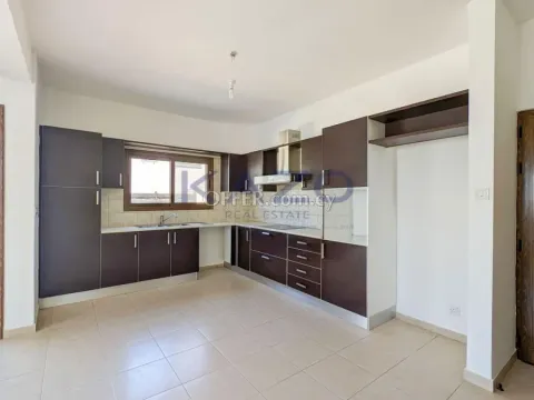 Four-Bedroom House in Aradippou, Larnaca - 4