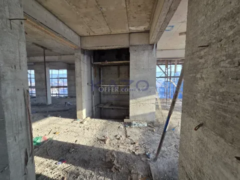 Spacious Two Bedroom Apartment at Petrou & Pavlou - 3