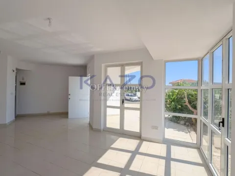Two Storey Semi Detached House in Chloraka, Paphos - 13