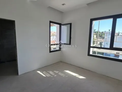 PENTHOUSE WITH ROOF GARDEN & PRIVATE POOL IN AGIOS ATHANASIOS - 10