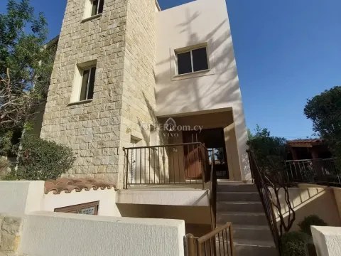 3 BEDROOM VILLA IN GERMASOGEIA WITH A POOL - 10