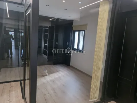 MODERN 135 M2 GROUND FLOOR OFFICE IN LIMASSOL MAIN AVENUE - 7