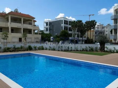 Modern 2-Bed Apartment with Pool, Germasoyeia Tourist Area - 11