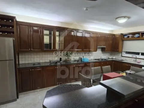 5 Bed Detached House for Sale in Palaiometocho, Nicosia - 7