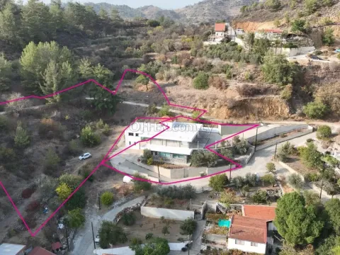 Spacious Two Storey Home with Basement Workshop in Zoopigi Limassol - 7