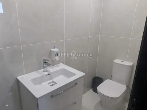 MODERN 135 M2 GROUND FLOOR OFFICE IN LIMASSOL MAIN AVENUE - 5