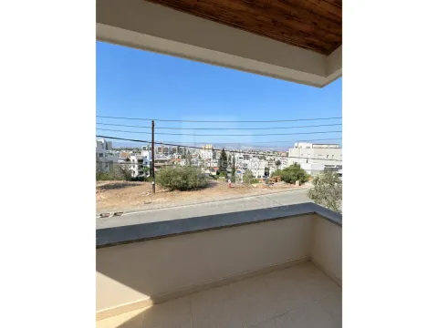 Upper floor house for rent in Aglantzia near Skali - 6