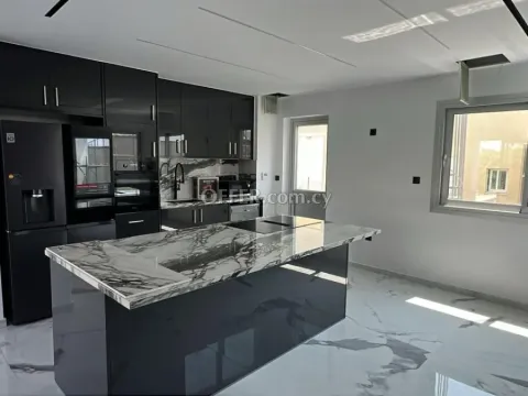 House (Detached) in Agia Fyla, Limassol for Sale - 5