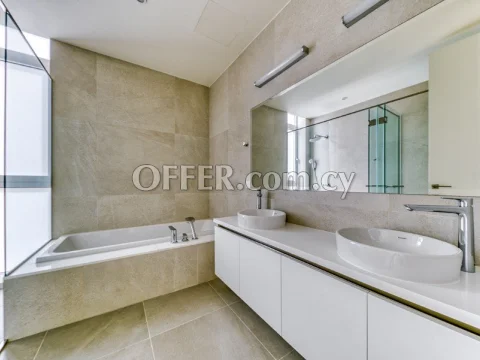 Luxury 5-Bedroom Seafront Villa in Coral Bay, Paphos - 7