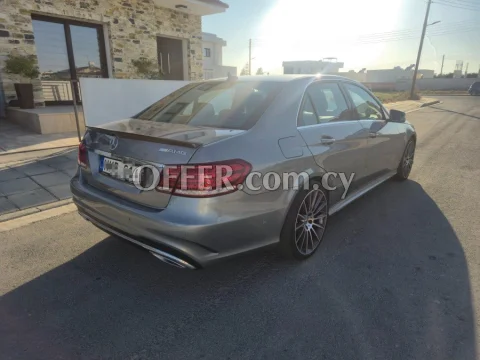 2014 Mercedes E220 2.2L Diesel Automatic Sedan - 4